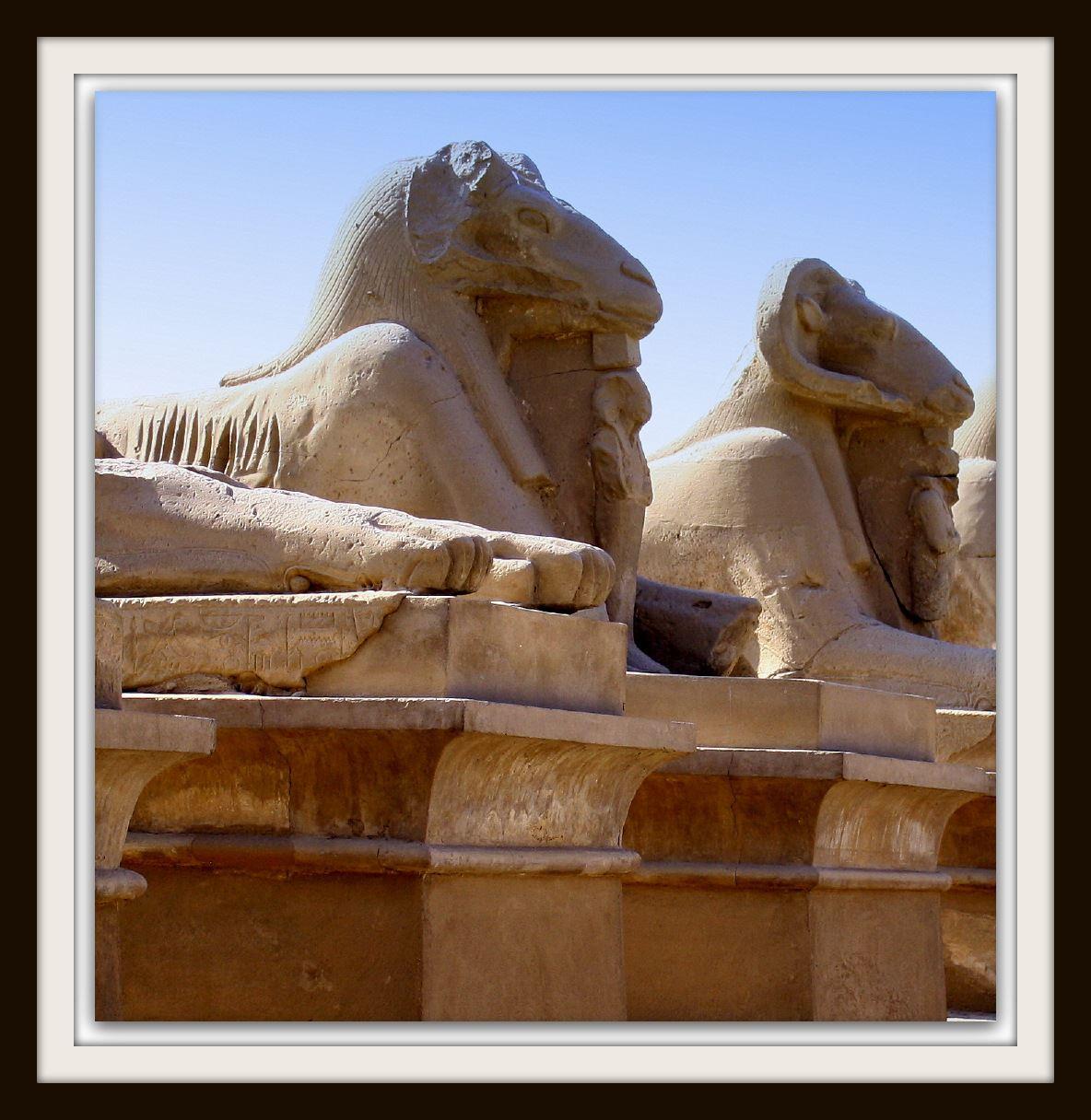 Cheruben in Sphinxdarstellung